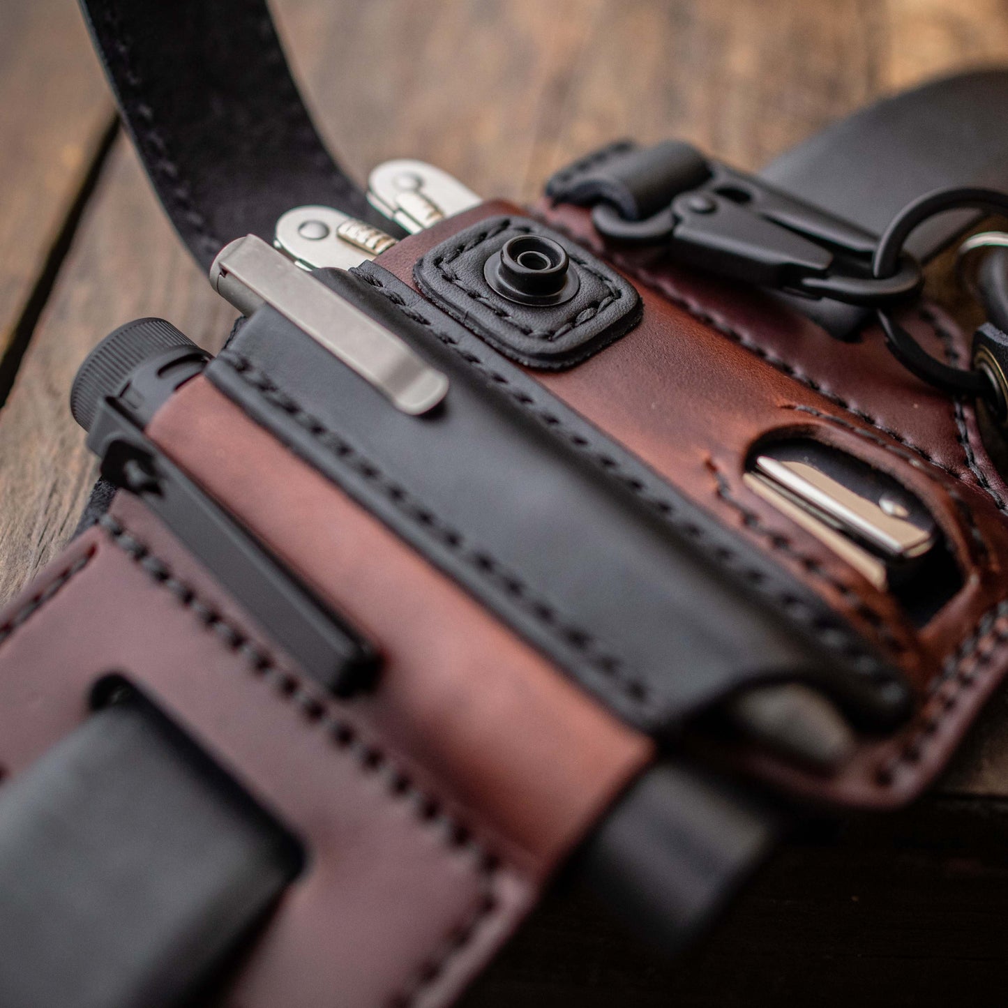 🎁Cowhide Leather Owl Buckle Tactical Multifunctional Belt Cover