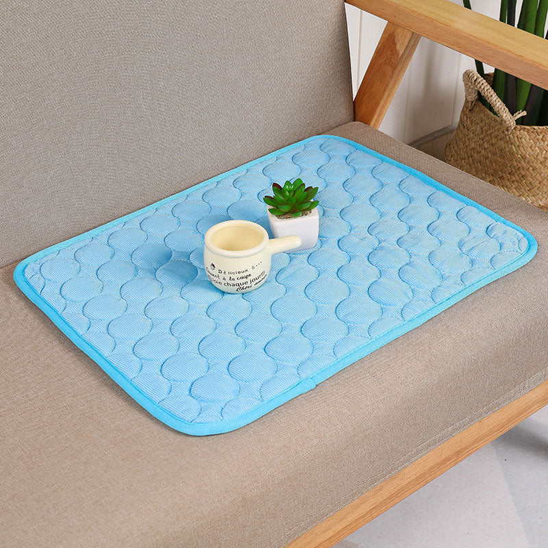 💥This Week's Special Offer 50% Off🧊Dog Cooling Mat (4x more effective)