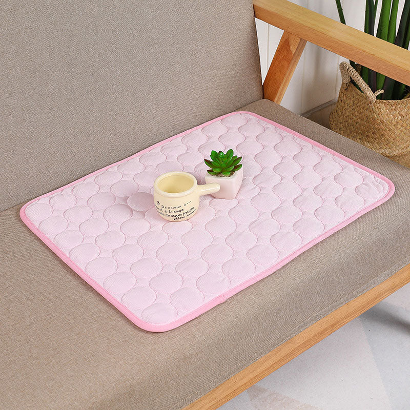 💥This Week's Special Offer 50% Off🧊Dog Cooling Mat (4x more effective)
